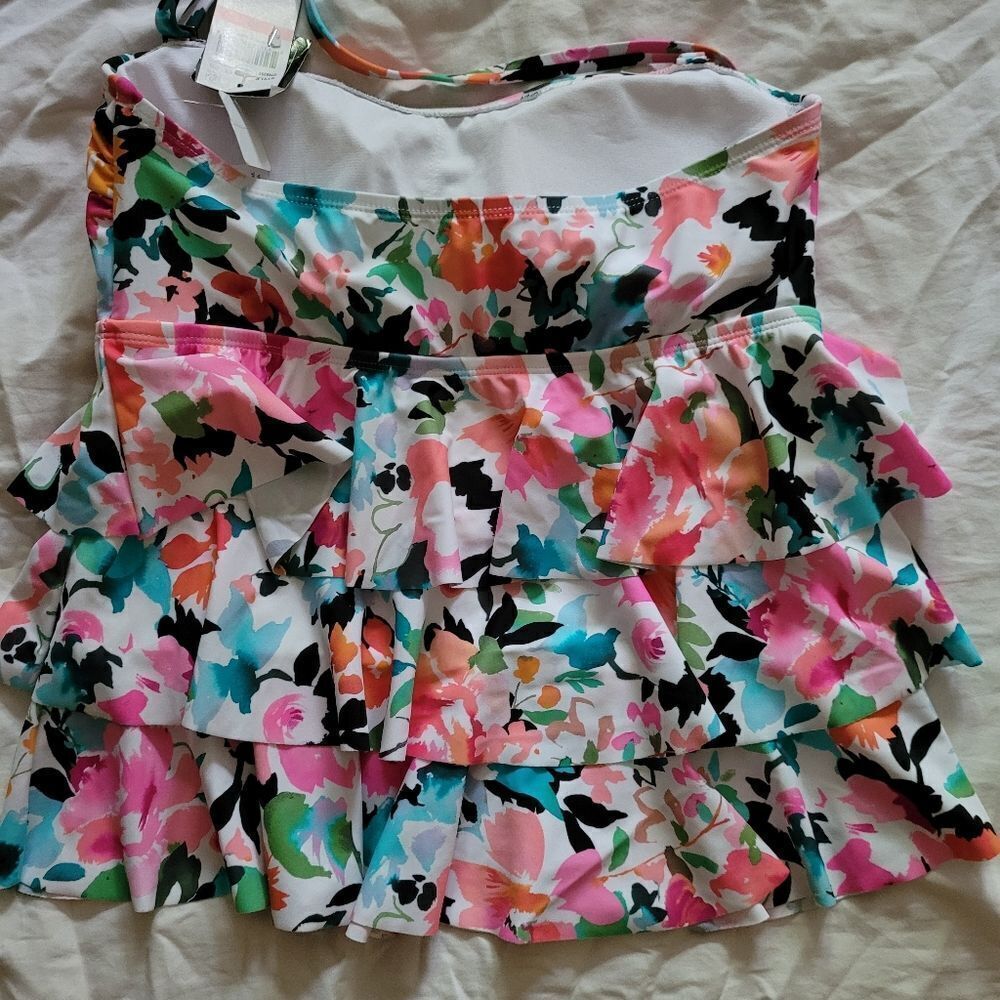 MACY'S Island Escape Tankini Top - Picture 2 of 2